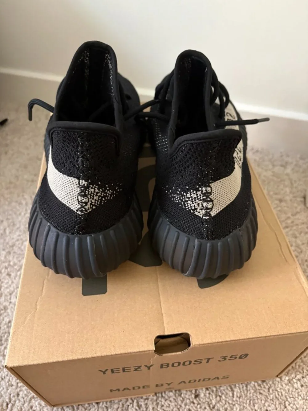 Adidas Yeezy Boost 350 V2 Core Black White Oreo